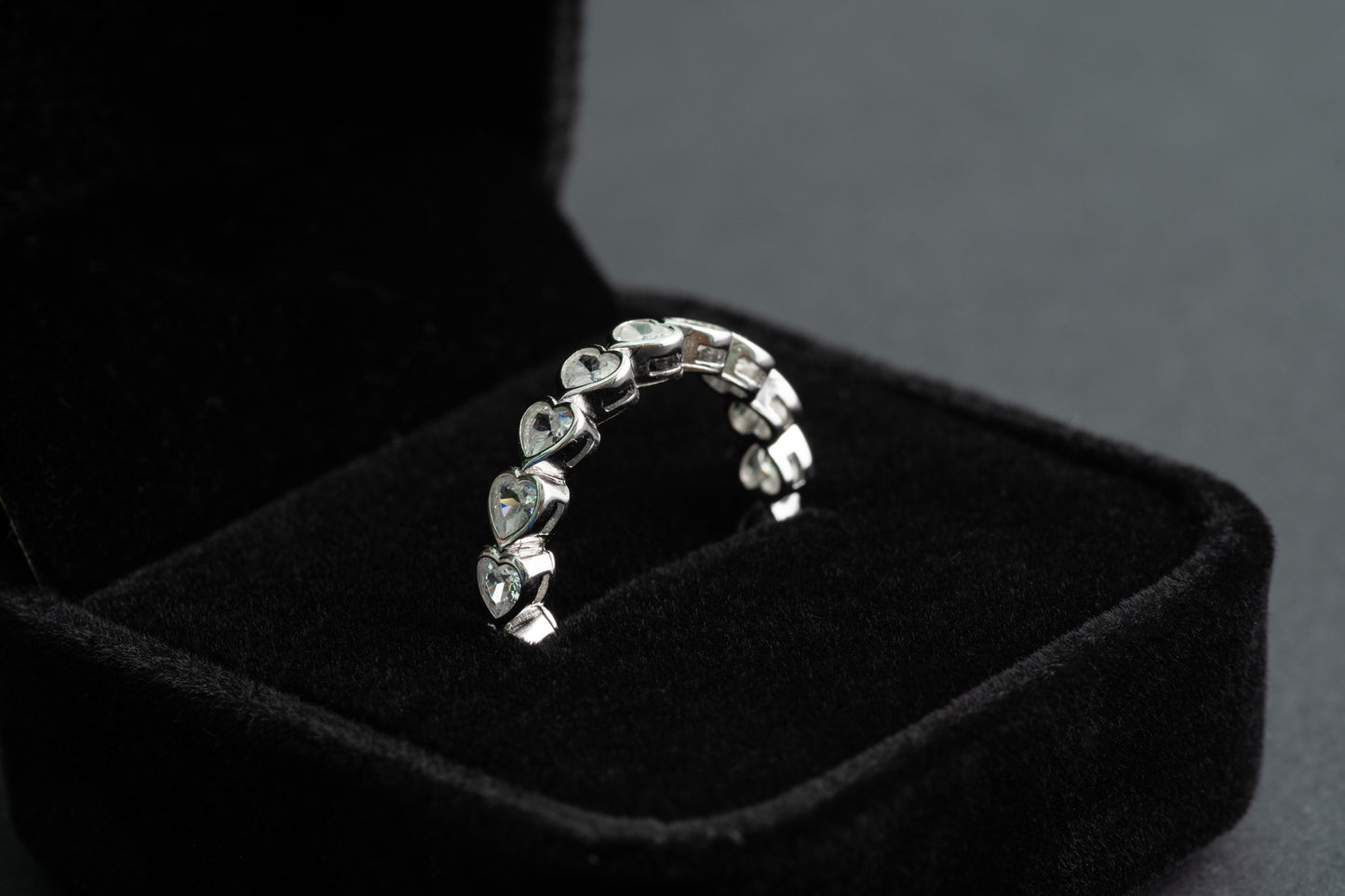 Endless Hearts Ring